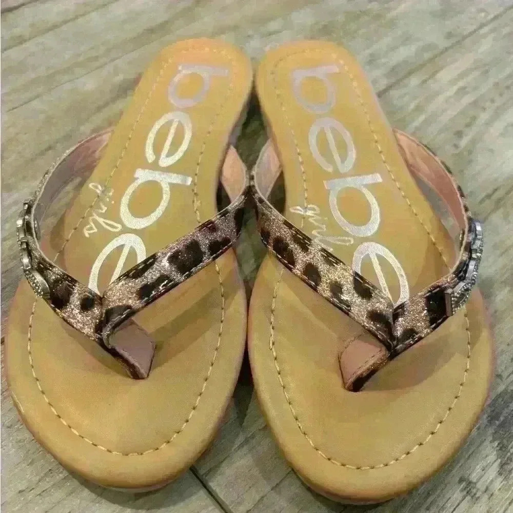 Bebe girls leopard print flip flops size 13